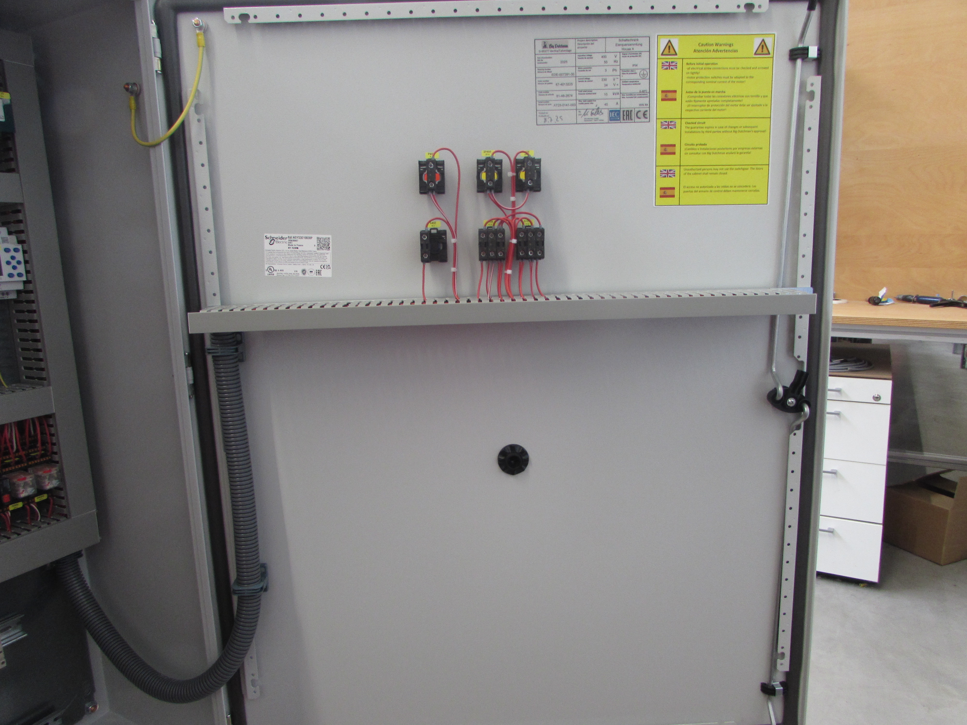 Control cabinet Guillen Utiel house A egg cross coll.